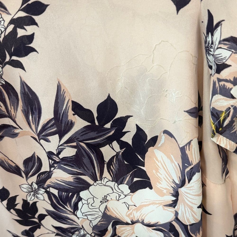 Torrid Pink Floral Blouse - Picture 4 of 5